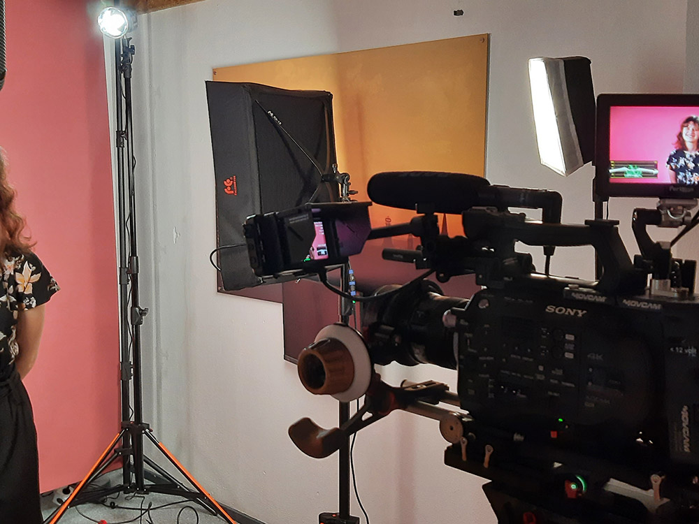 interview studio instructie video camera filmset achter de schermen tiktok videocontent